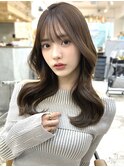20代30代40代◎前髪パーマ韓国風巻きくすみベージュお団子ヘア