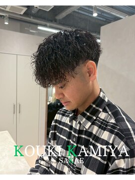 コウキカミヤ 栄(KOUKI KAMIYA) パーマ