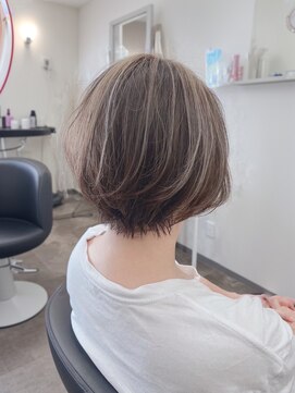 ヘアーメイクフィールヒルズ(FEEL HILLS) 白髪ぼかしハイライト