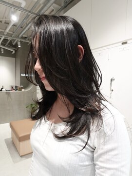 テクネ 天神大名(techne) 天神大名レイヤーカット大人レイヤーくびれヘアロング今泉