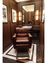 【落ち着いた時間を過ごせる、贅沢な個室】