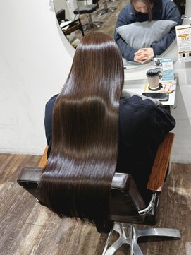 シアン バイ アルテフィーチェ(CYAN by artefice) 髪質改善 スーパーロング ワンレングス レイヤー 韓国風巻き