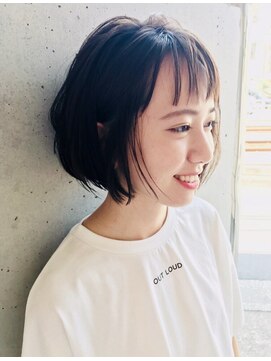 プラスワン 自由が丘(+ONE) 【＋ONE 自由が丘】ウエット束感ボブ