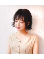 カラフル ヘアー(Colorful hair)&nbsp;小顔ミディアムボブ　大人可愛いインナーカラー