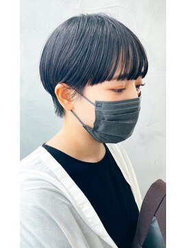 ワク(WAKU) ozaki style  NO.10　黒髪ヘルシースタイル