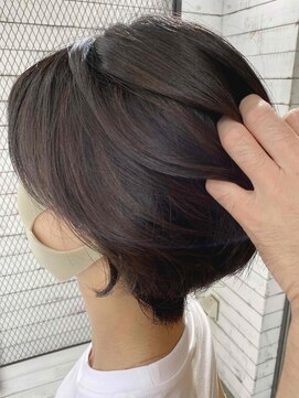 ヴァンクシー バイ ルナ(VANKCY by Luna) 白髪ぼかし ハイライト ショート ショートボブ 大人ボブ カラー