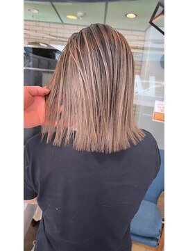 ラフ 難波店(LAFF) #黒髪#ボブルフ#ネビージュ#小顔#ワンレン