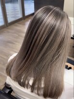 ヴィフ 大船(VIF)&nbsp;イメチェンヘア/ショコラアッシュ/小顔カットモテ髪/前髪外ハネ