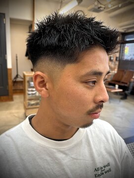 ザナンバースリー 八王子(THE NUMBER THREE) フェード/スキンフェード/濡れパン/パーマスタイル　【八王子】