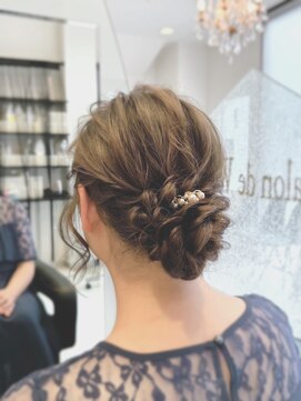 サロン ド ウィズ 西船橋店(Salon de With) 大人めシニヨンアレンジ