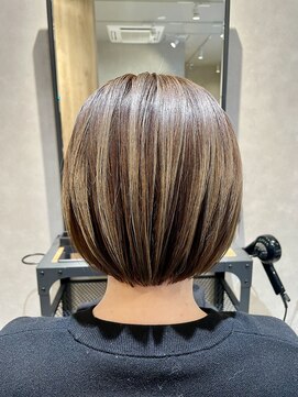 アオ 南浦和(ao.) 大人ボブ/韓国/ミニボブ/アッシュグレージュ