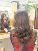 外巻きウェーブ/まろやかブラウン/前髪無し大人ヘア