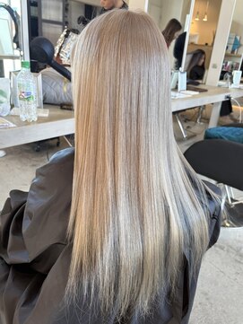 リア 近鉄八尾店(Lia) wカラー