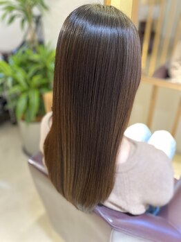 シック シャビー(CHIC shabby)の写真/縮毛矯正で毛先まで自然な仕上がりに♪実力派スタイリストが揃う”CHIC shabby”にお任せ！