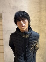 キュー(Cue_) メンズマッシュウルフ/ねぐせ風ニュアンスパーマ