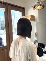 ポピイズ(POPPIES)&nbsp;ミディアムスタイル【切りっぱなしボブ】