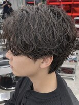 メンズサロン EIGHT MEN 吉祥寺北口店【エイトメン】【10月2日OPEN（予定）】&nbsp;シャドウパーマ　センターパート　フェザーショート