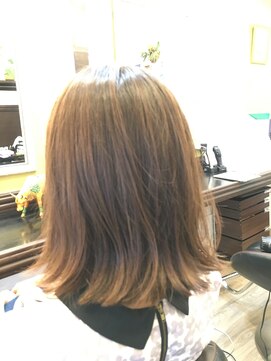 キュー ヘアー(Queue hair) 外ハネスタイル