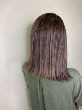 デュールウェスト(Duul West) 切りっぱなしミディアム