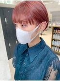 ピンクベージュ、透け感ピンク、耳掛けショート、マッシュ