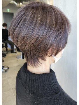 ジェコ(gecko) [gecko. Miwako]　ナチュラル白髪ぼかしグレージュハイライト！