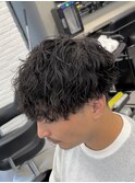 前髪割れる縦落ちパーマスパイラルパーマ波巻きツイスパ