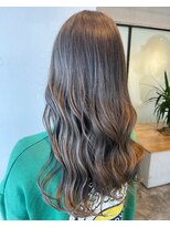 リトバイプティパ(Lit by petit-pas) グレージュカラー