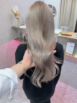 ロンド レア 天神大名店(Lond Le’a) デザインカラー/レイヤーカット/ウェットヘア/オリーブベージュ