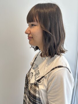 フォークロア 本店(Folk Lore) 切りっぱなしボブ/外ハネ波巻きアイロン仕上げ