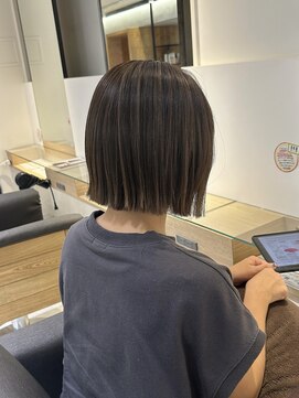 ルディー バイ ヘアーポケット(rudii by HAIR POCKET) 切りっぱなしボブ×ハイライトカラー