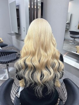 モアムー(Moremuu) ハイブロンド/抜きっぱなし m