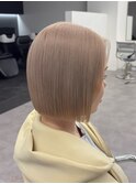 ミルクティーベージュ、切りっぱなしボブ