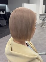 アンドシー(&C.) ミルクティーベージュ、切りっぱなしボブ