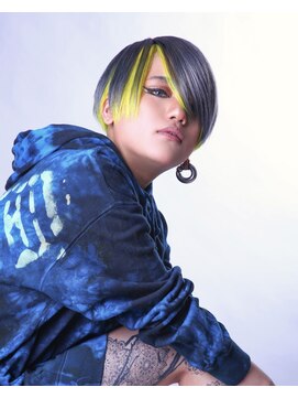 ゴーゴーヘアー(GOGO HAIR) アッシュグレー×イエロー　ツートーンカラー