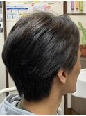 風に流れるナチュラルショート