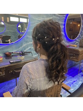 ラズリー(Lazliy) ポニーテール