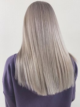 ラフィス ヘアーフラム 難波戎橋2号店(La fith hair flamme)の写真/【難波駅すぐ☆マルイ10秒】TOKIOトリ-トメントで髪質改善◎髪の内側からダメージケアで憧れの美髪に…♪