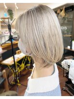 ヘアスタジオハレ(hair studio HALE) ピンク（Before）→ミルクティーアッシュ