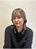 ベージュカラー×顎下ボブ