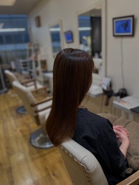 シーループユナイテッドアトリエ(C-LOOP UNITED ATELIER) 秋におすすめチョコレートカラー 高濃度水素カラー【髪質改善】