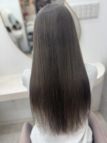 ラビス(Lovis)&nbsp;ミディアム/暗めカラー/デザインカラー/フェイスフレーミング