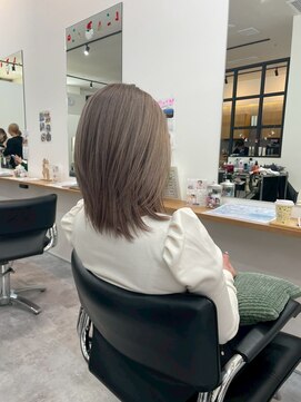 ノマド 印西牧の原千葉ニュータウン(NOMAD) 黒髪/オリーブグレー/小顔/ココアベージュ/印西牧の原駅