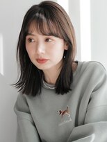 ガーデンヨコハマエスト(GARDEN YOKOHAMA est) ミディアム 暗めカラー ワンカール 外ハネ 切りっぱなし