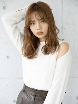 アッシュ 立川店(Ash) 脱白髪染めハイライト×髪質改善で白髪を活かす艶髪ミディアム