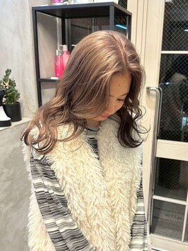 ロマリア ヒルズ 表参道 原宿(Lomalia HILLS) グレージュ[表参道/原宿/ダブルカラー/ケアブリーチ/縮毛矯正]