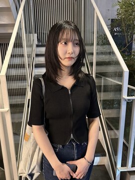 オブ ヘアー 自由が丘 ウエスト(Of HAIR WEST) ミディアムレイヤーカット