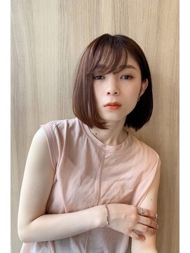 ヌイ 横浜(nui) 前下がりシースルーボブ_毛先パーマことりベージュ