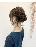 送れ毛ありのアップ