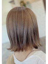 ミコノス(MYKONOS)&nbsp;透明感をまとえるきれいめベージュ