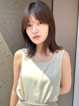 ガーデンヨコハマエスト(GARDEN YOKOHAMA est) 前髪カット　ミディアムヘア　グレーベージュ　小顔　前髪パーマ